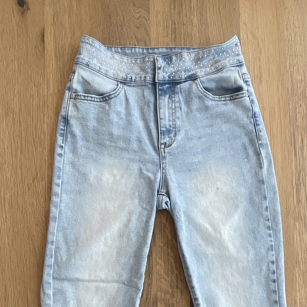 GUESS‎ Women's Light Wash Skinny Jeans High Rise Studded 5-Pocket Denim Zip